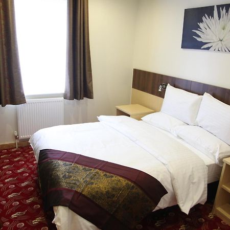 Cambridge Hotel Huddersfield Ngoại thất bức ảnh