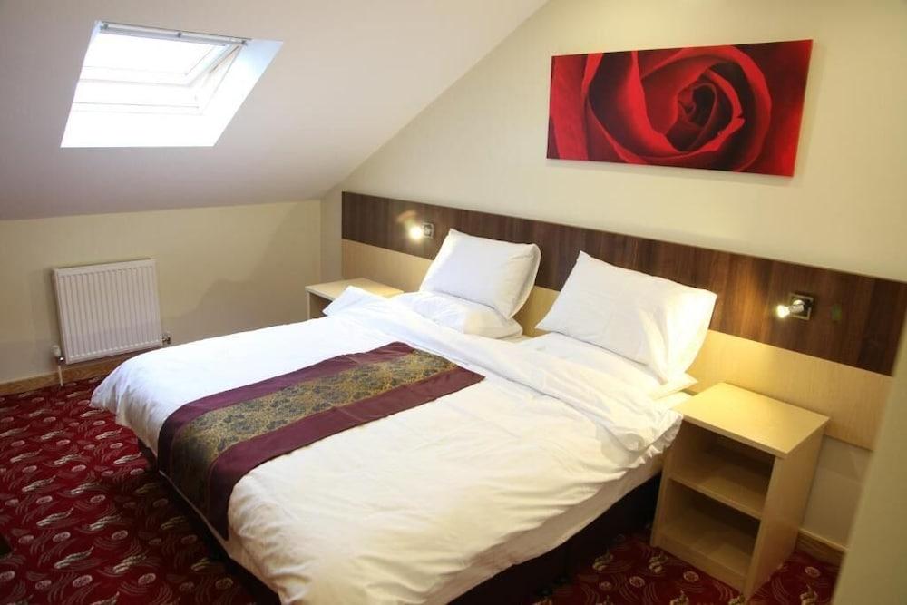 Cambridge Hotel Huddersfield Ngoại thất bức ảnh