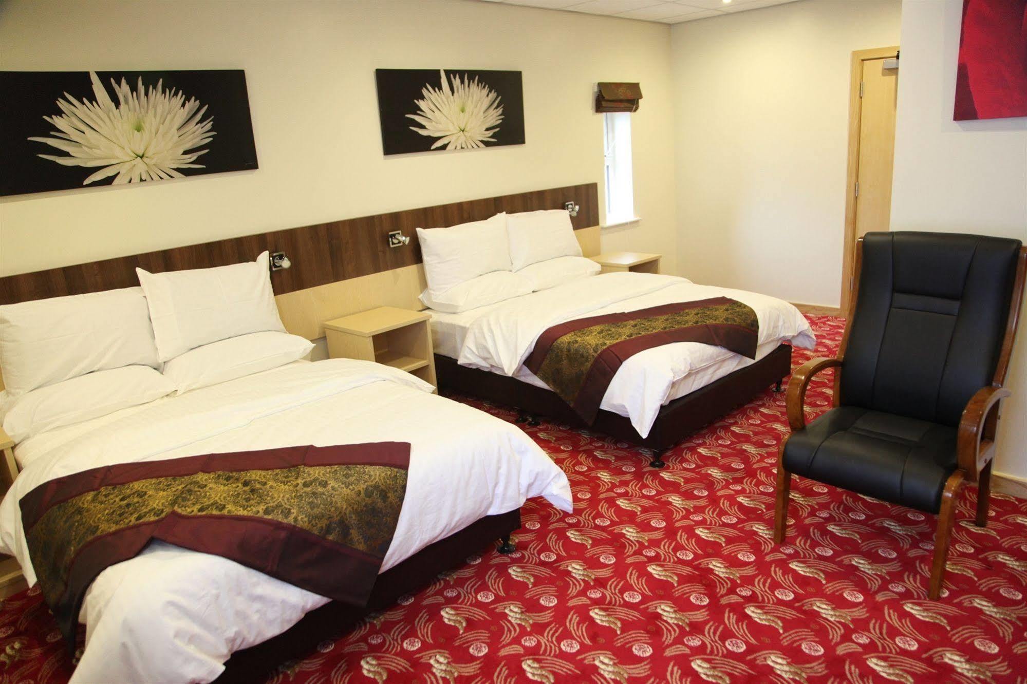 Cambridge Hotel Huddersfield Ngoại thất bức ảnh